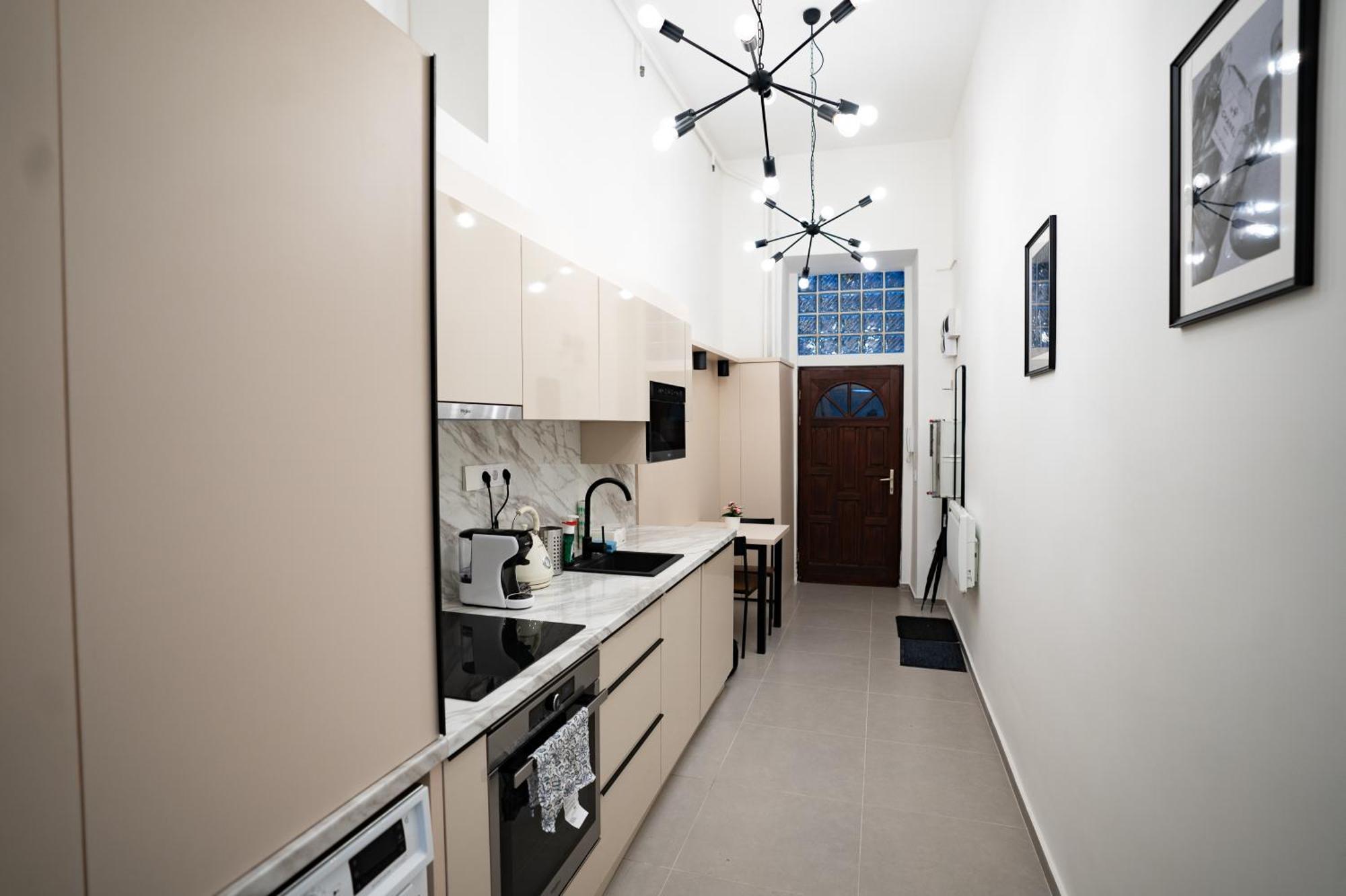 Downtown Double Room Deluxe With Joint Kitchen Budapest Esterno foto