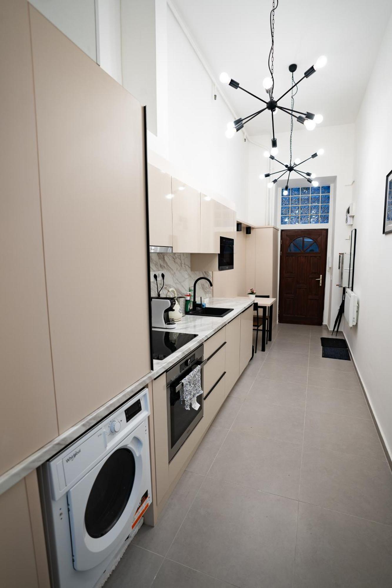 Downtown Double Room Deluxe With Joint Kitchen Budapest Esterno foto